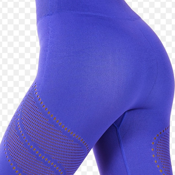 NWT-Fabletics SOLDOUT High-Waisted SculptKnit Logo - Picture 3 of 8